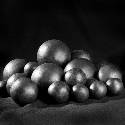 Boule d'acier 63HRC meulant des billes d'acier forgées en alliage B2 résistant à l'usure
